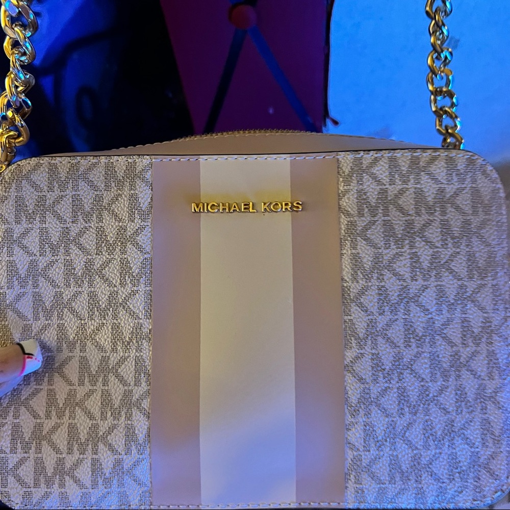 NWT MICHEAL KORS PURSE